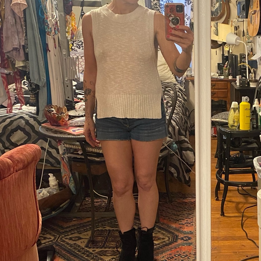 Express xs white sleeveless sweater NWOT